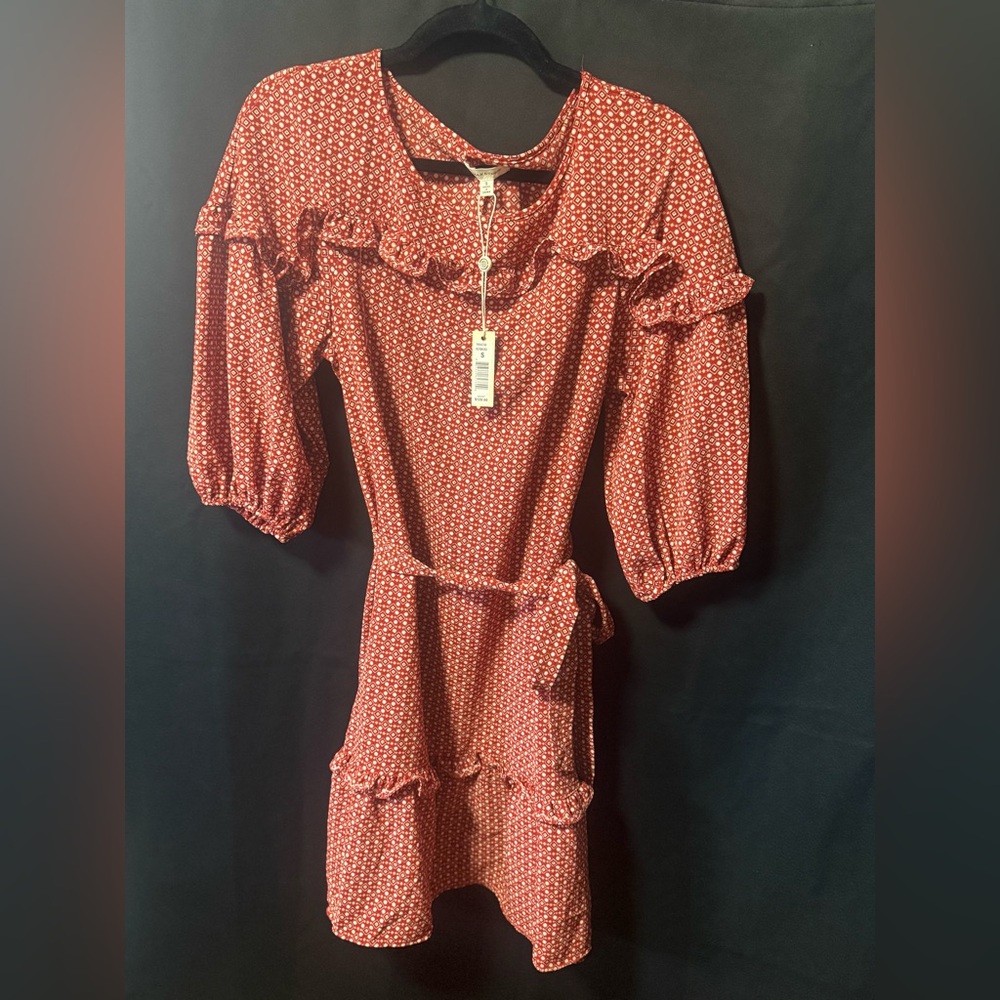 Max Studio Red Patterned Long Sleeve Dress